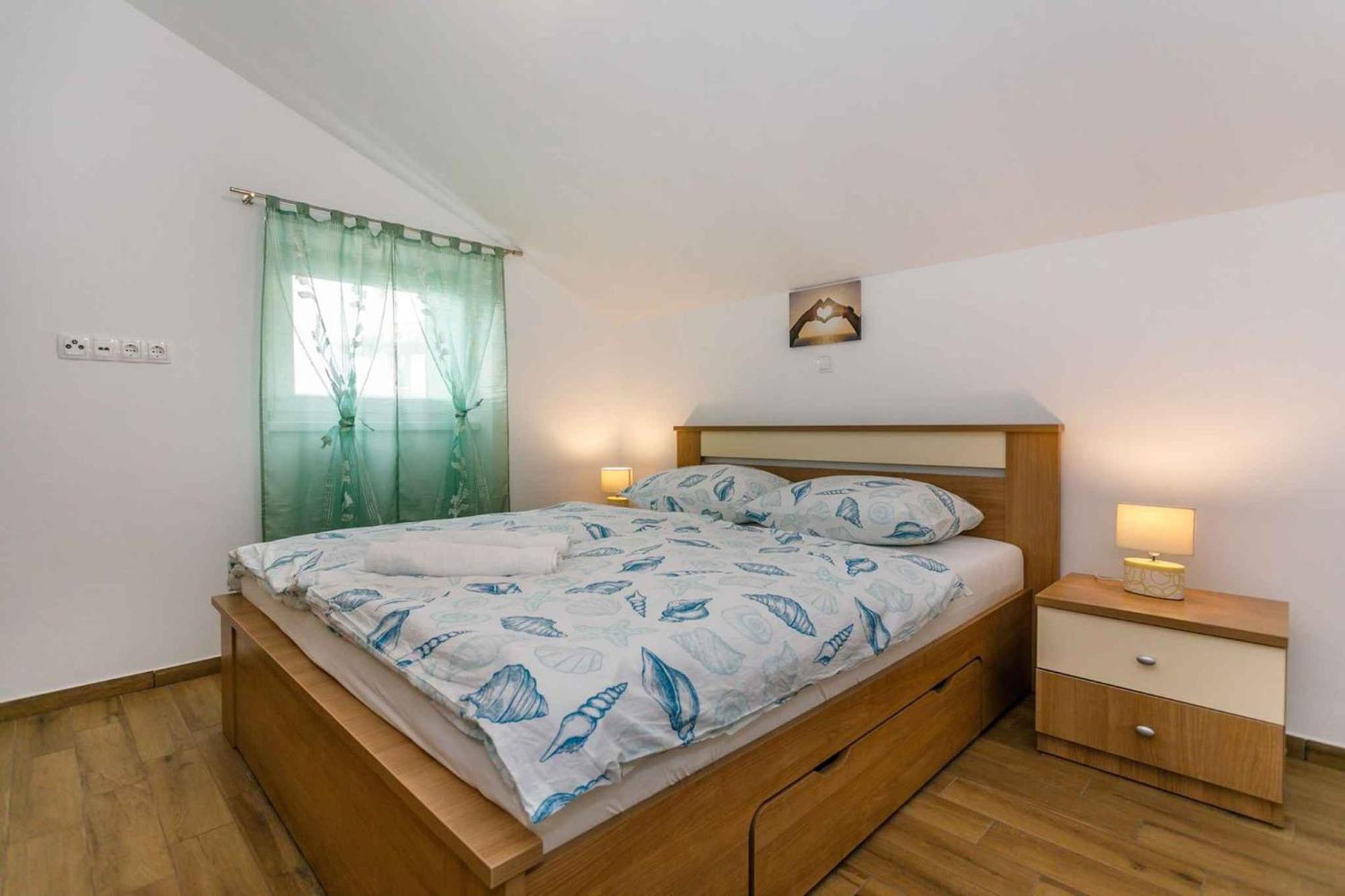 Apartment in Malinska/Insel Krk 38057 Bagian luar foto